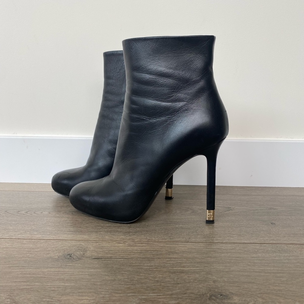 Chanel boots size 38,5